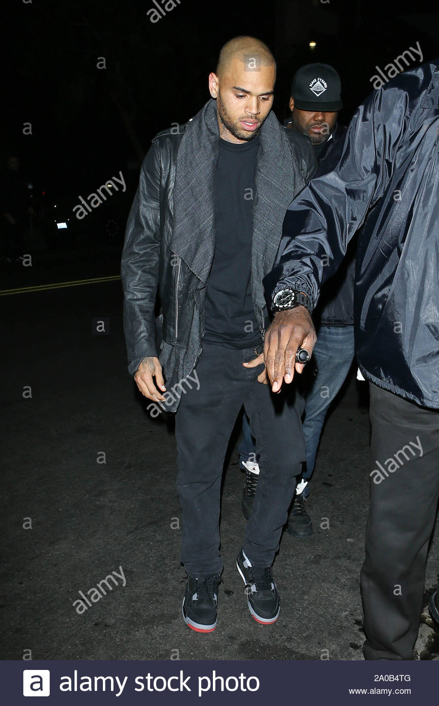 Hollywood Ca Chris Brown Shows Up In Style At The Roxbury In