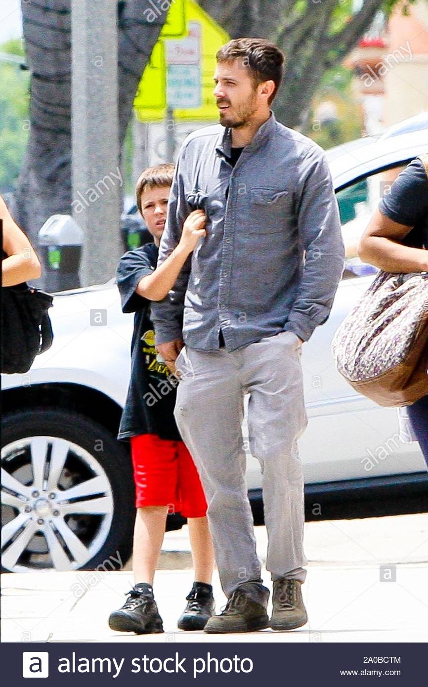 Casey Affleck Wife Summer Phoenix Stock Photos & Casey Affleck Wife