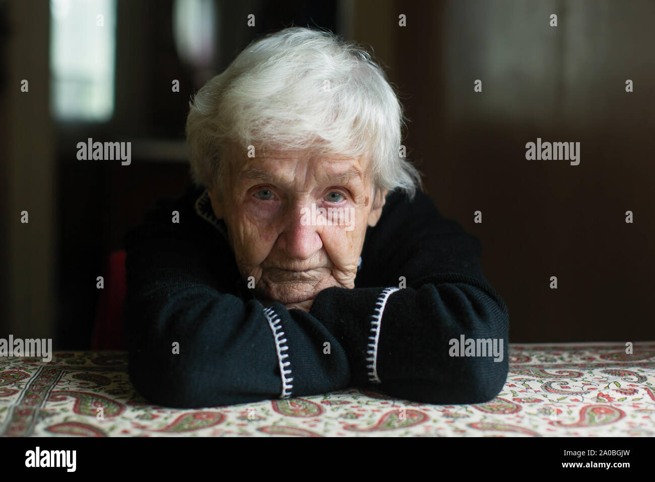 Black haired old woman hi-res stock photography and images - Alamy