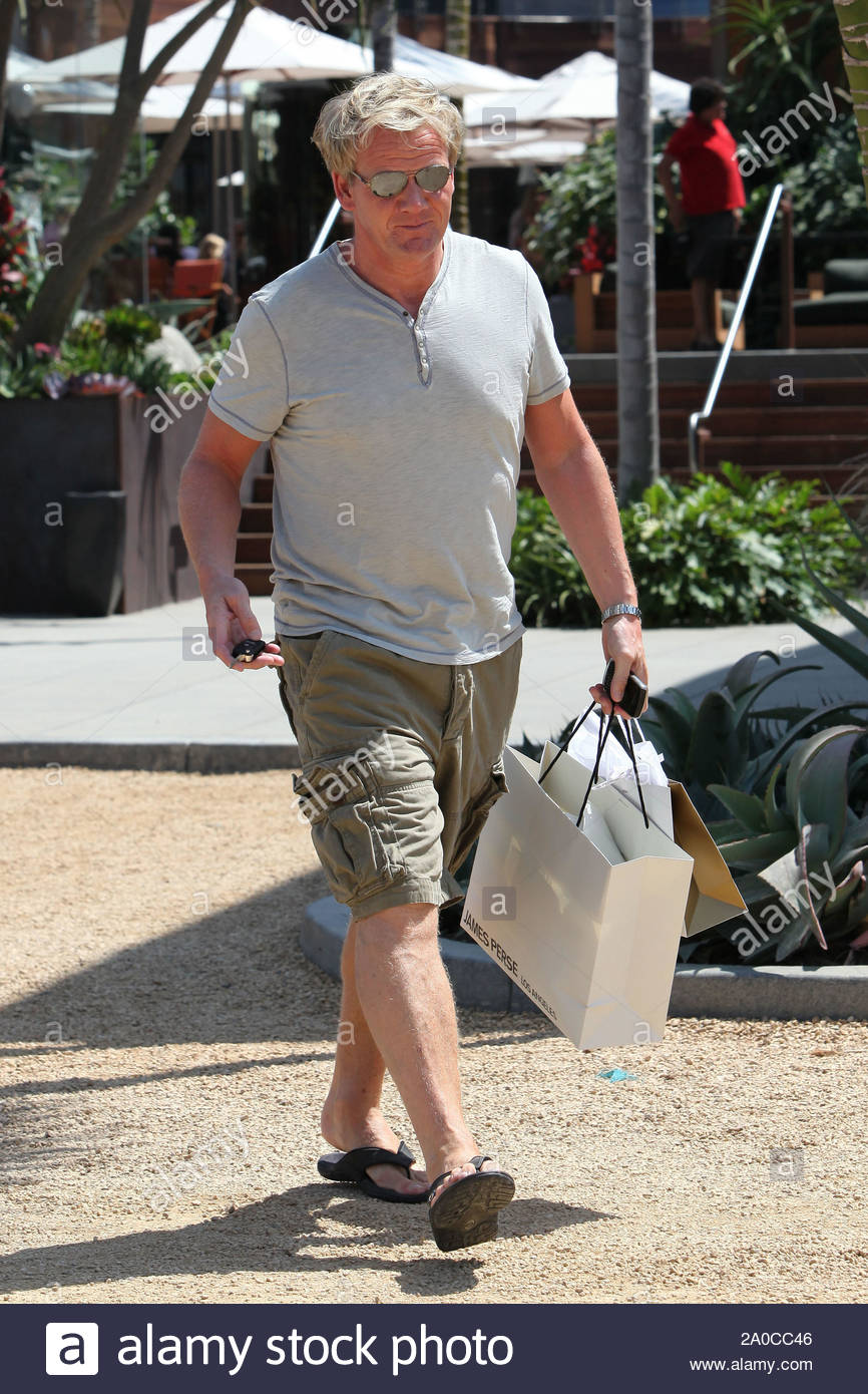 Malibu Ca Chef Gordon Ramsay Takes Time Off Hell S Kitchen And