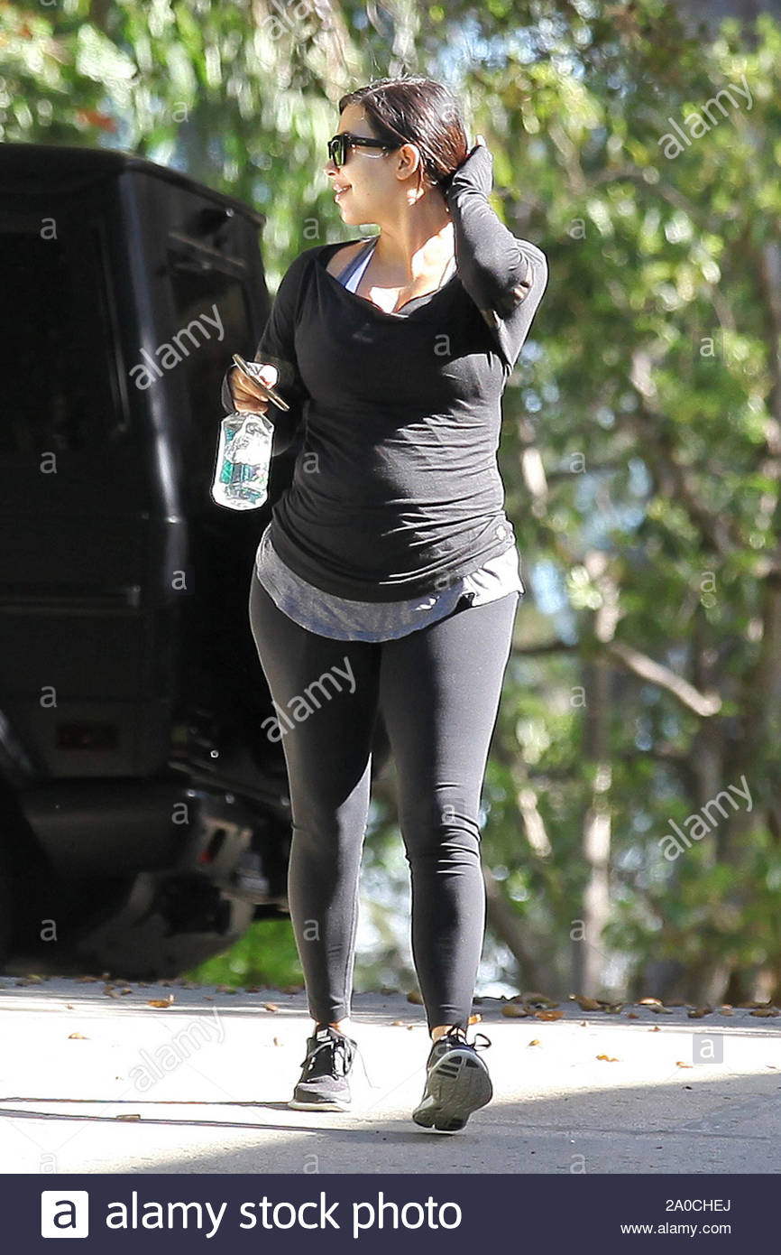 Beverly Hills Ca Kim Kardashian Pays A Visit To Her Lawyer In