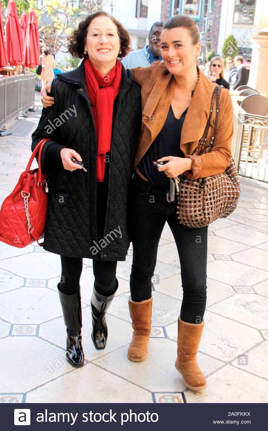 West Hollywood, CA - "NCIS" actress Cote de Pablo went to "Extra" for an  interview at The Grove today. The actress walked around looking very happy  and pretty dressed in a brown