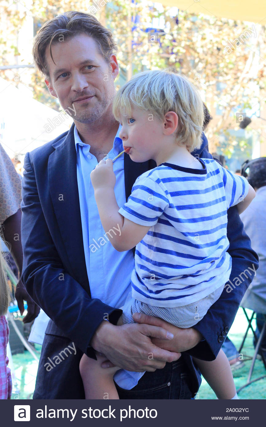 James Tupper Stock Photos & James Tupper Stock Images - Alamy