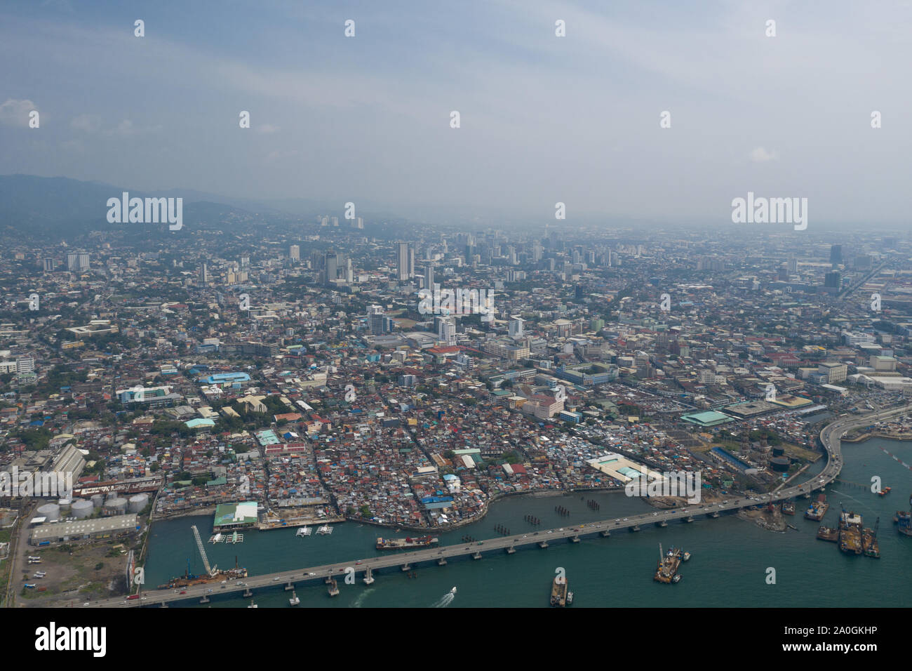 Cebu City, Philippines. 20th Sep, 2019. Hazy weather conditions are being experienced over a broad region of the Philippines caused by forest fires eminating from Indonesia. Authorites in Cebu City, (pictured), have issued public health warnings advising safety measures and wearing of personal protective equipments (PPEs) such as dust mask or eye goggles. Credit: imagegallery2/Alamy Live News Stock Photo