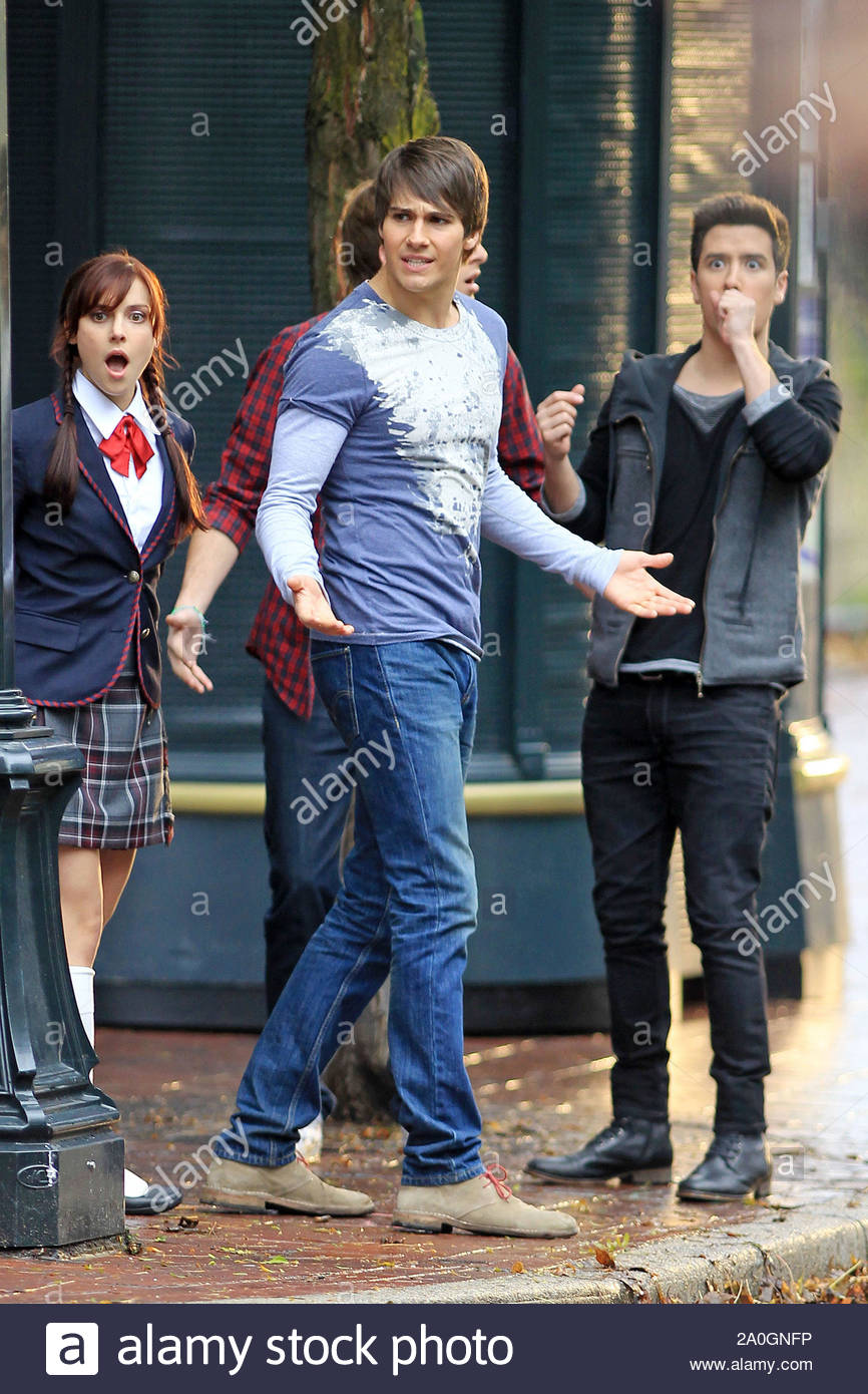 Wie is James Maslow dating 2011