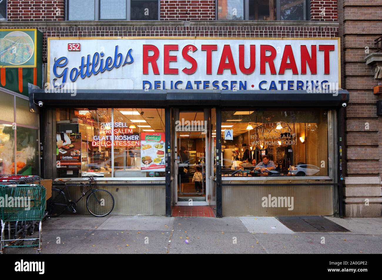 Kosher Jewish Restaurant High Resolution Stock Photography and Images