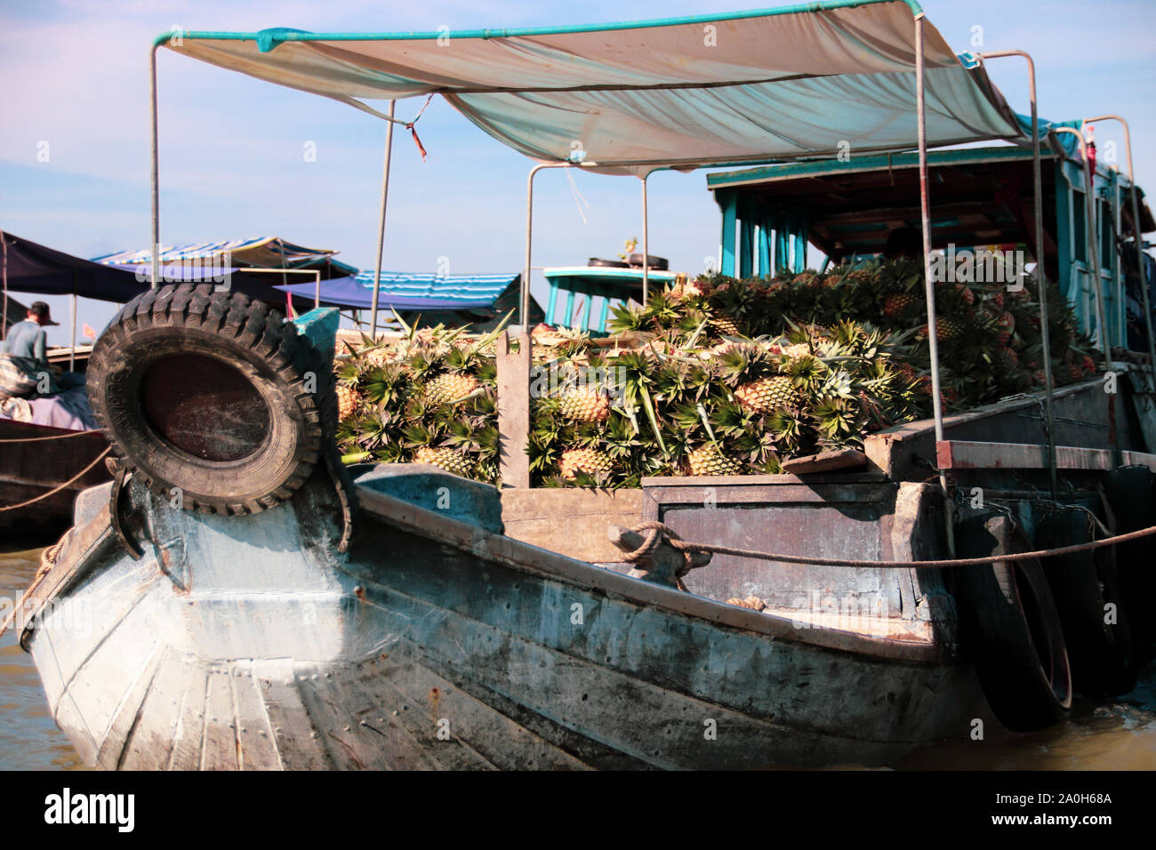 Ca Rang Traditional Vietnamese Floating Market called Ca Rang in Can tho ...