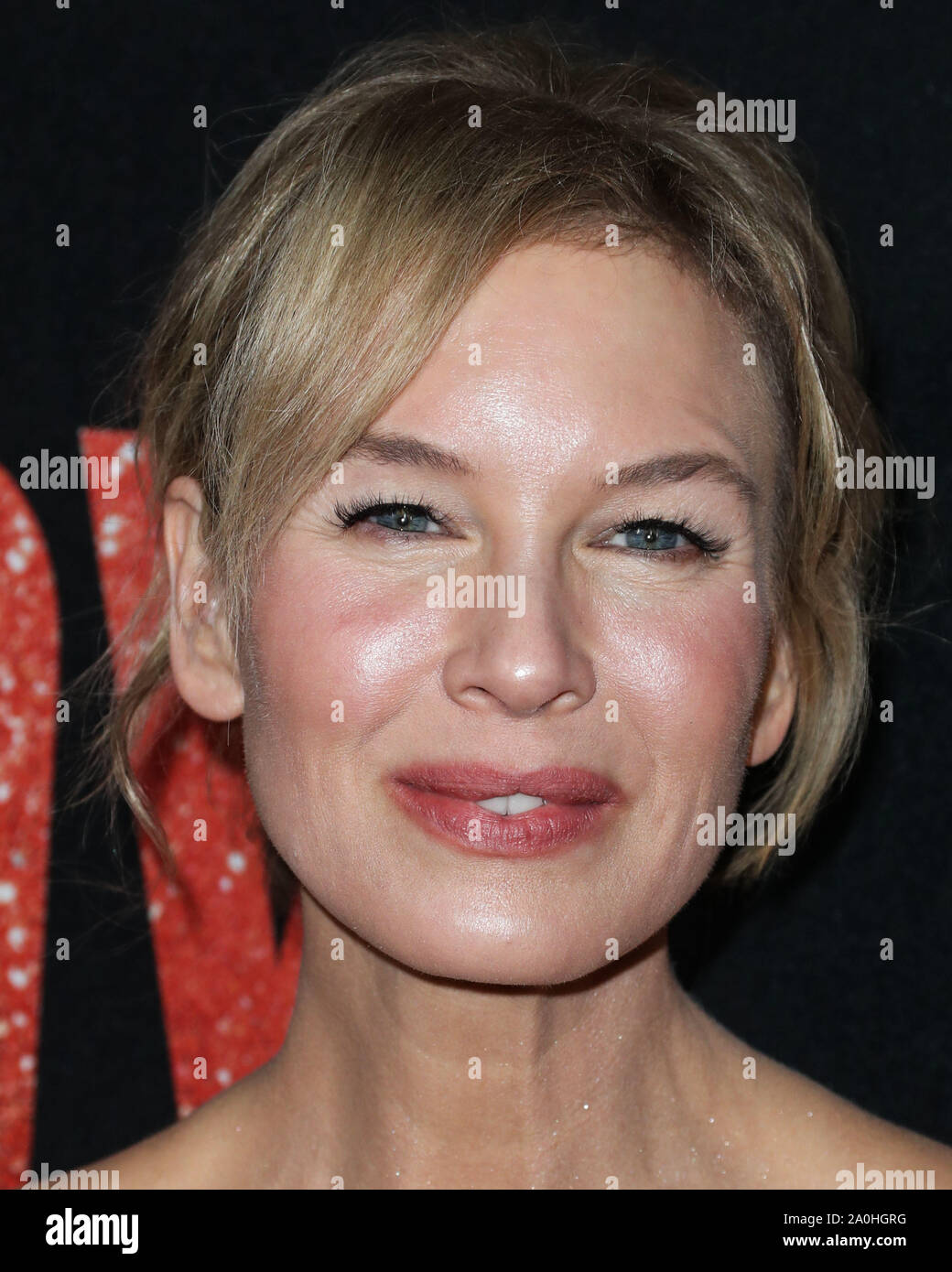 Beverly Hills, United States. 19th Sep, 2019. BEVERLY HILLS, LOS ANGELES, CALIFORNIA, USA - SEPTEMBER 19: Actress Renee Zellweger wearing an Oscar de la Renta dress arrives at the Los Angeles Premiere Of Roadside Attraction's 'Judy' held at the Samuel Goldwyn Theater at the Academy of Motion Picture Arts and Sciences on September 19, 2019 in Beverly Hills, Los Angeles, California, United States. (Photo by Xavier Collin/Image Press Agency) Credit: Image Press Agency/Alamy Live News Stock Photo