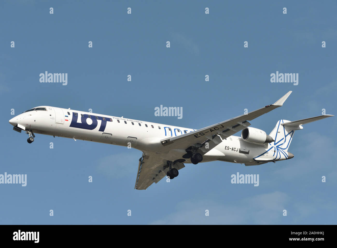 Lot bombardier crj 900 take hi-res stock photography and images - Alamy