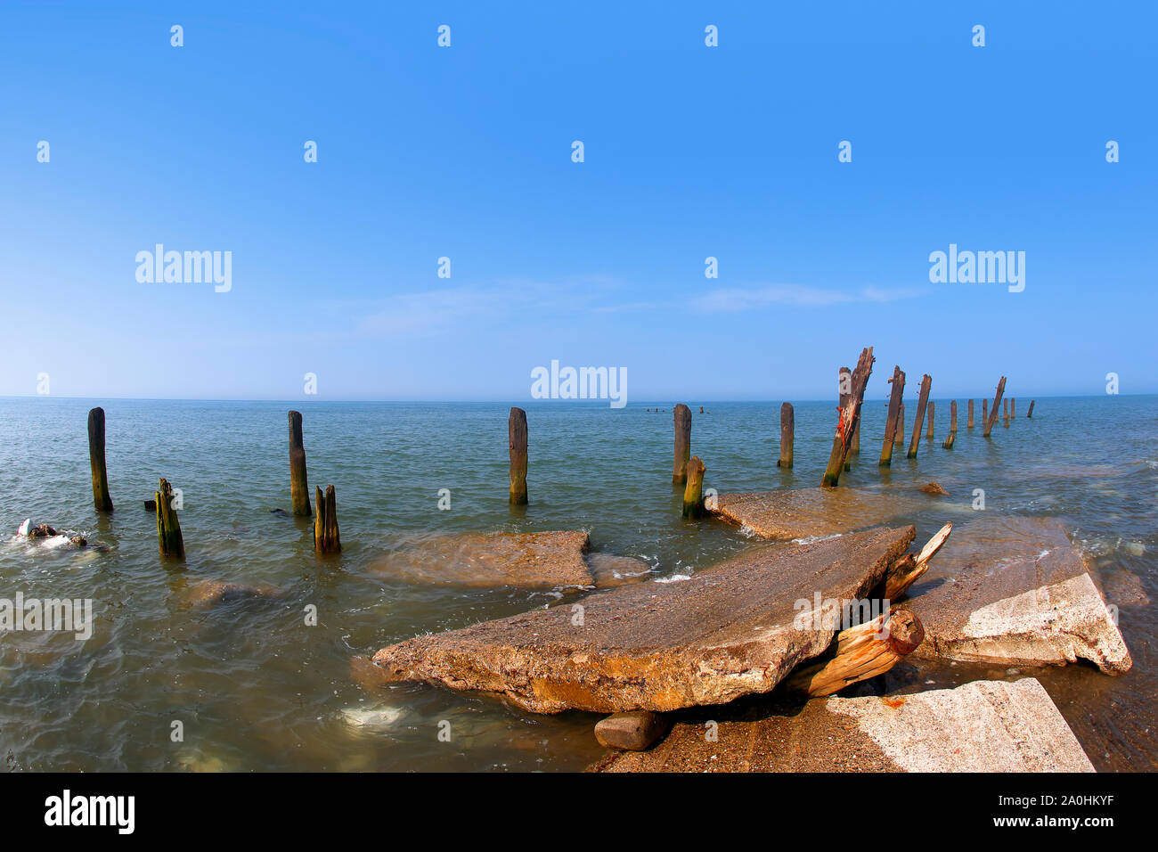 Holderness coastal erosion hi-res stock photography and images - Alamy