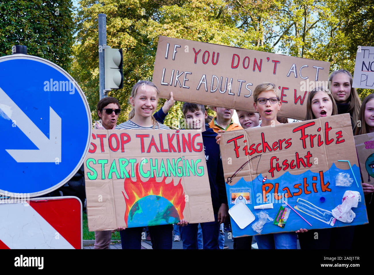 Dortmund/Germany, 20.Sept.2019: Participants with their posters at the Fridays for Future demonstration on the Global Climate Change Day in Dortmund, Germany --- Dortmund, 20.09.2019: Teilnehmer mit ihren Plakaten bei der Fridays for Future-Demonstration am weltweiten Tag des Klimaschutzes in Dortmund, Deutschland Stock Photo