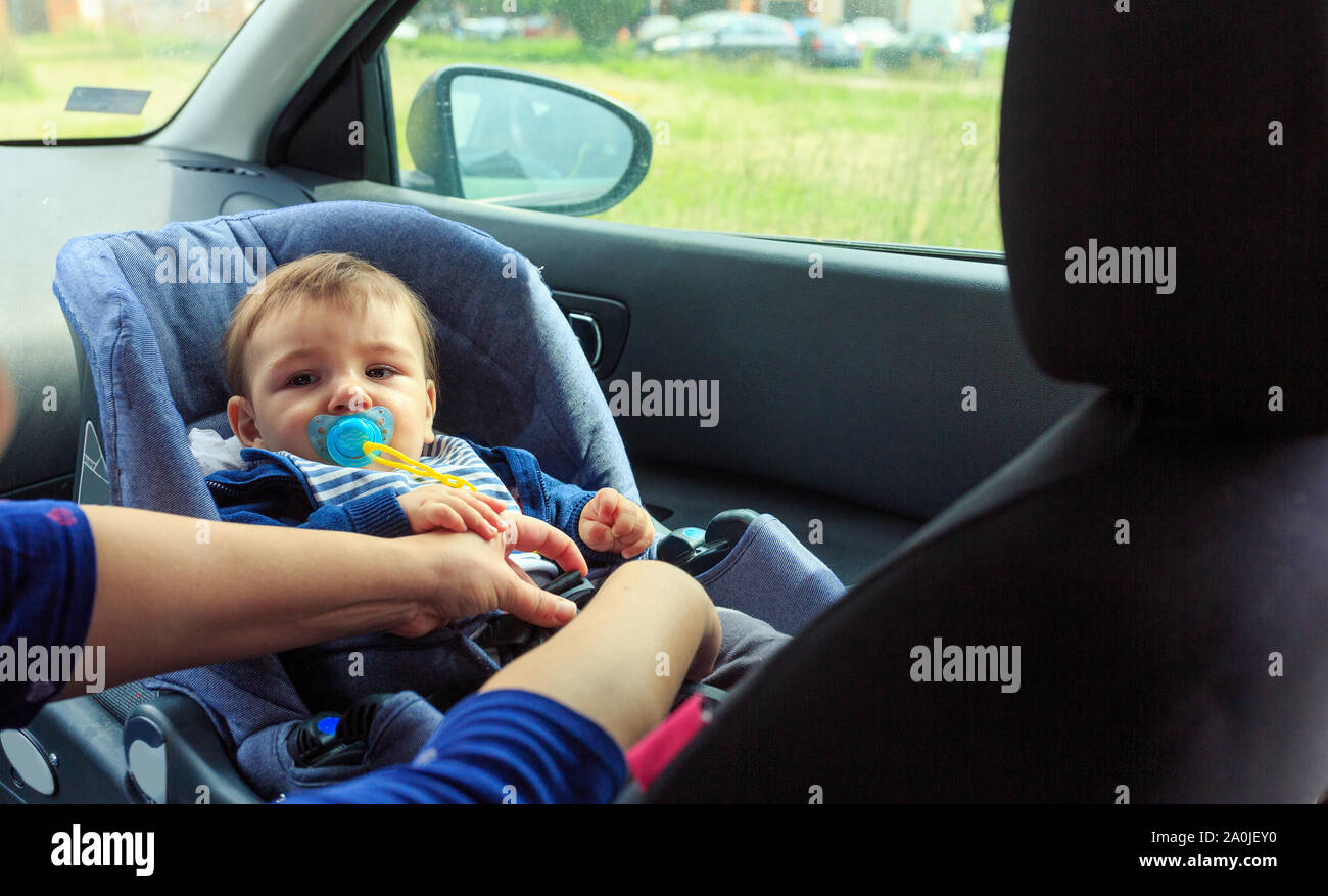 baby chair in the car