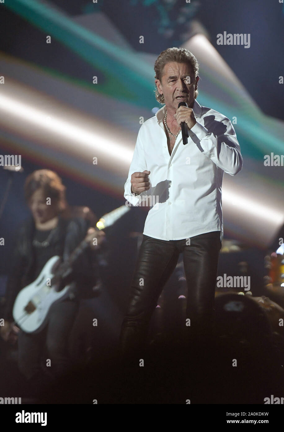 Leipzig, Germany. 20th Sep, 2019. Peter Maffay sings 'Golden Henne' during the TV gala. A total of 53 nominees from show business, society and sport can hope for the award. The Golden Hen is dedicated to the GDR entertainer Hahnemann, who died in 1991. Credit: Hendrik Schmidt/dpa-Zentralbild/dpa/Alamy Live News Stock Photo