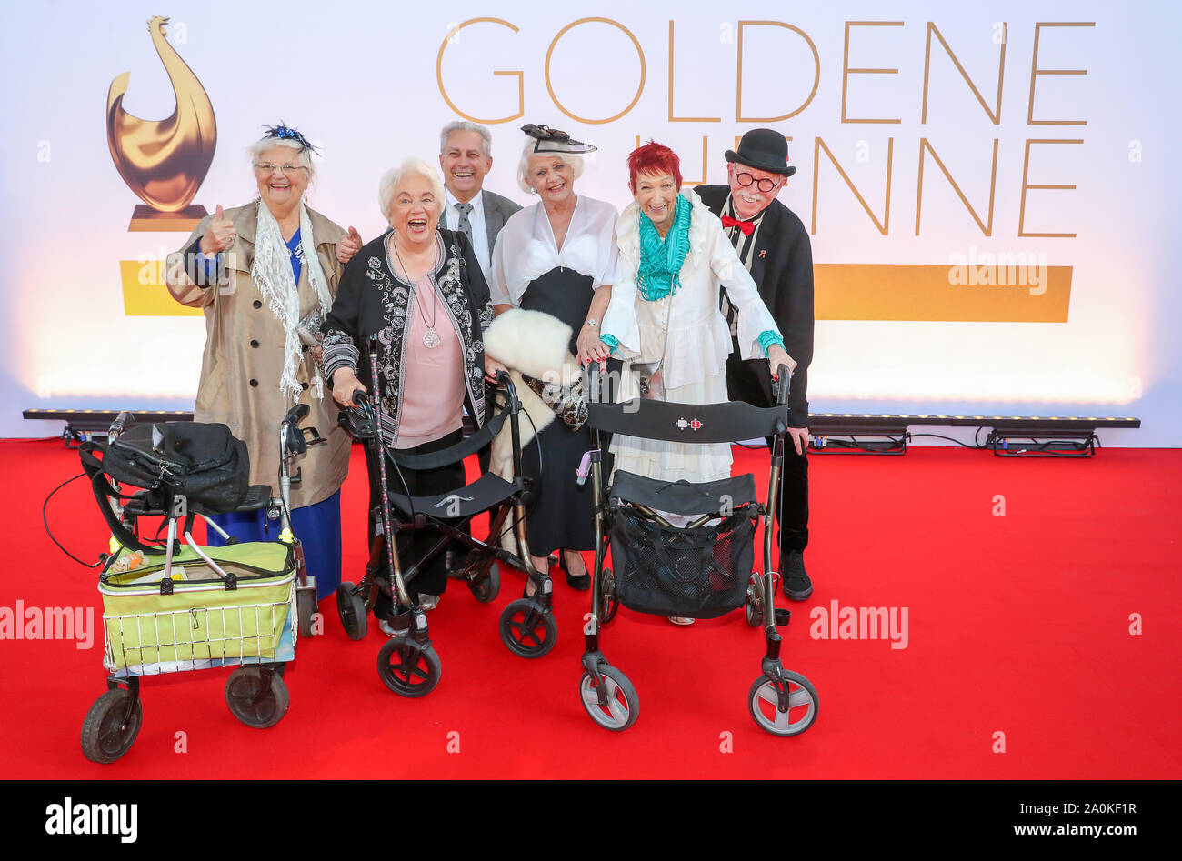 Leipzig, Germany. 20th Sep, 2019. The 'Seniors Gambling' come to the television gala 'Golden Hen'. A total of 53 nominees from show business, society and sport can hope for the award. The Golden Hen is dedicated to the GDR entertainer Hahnemann, who died in 1991. Credit: Jan Woitas/dpa-Zentralbild/dpa/Alamy Live News Stock Photo