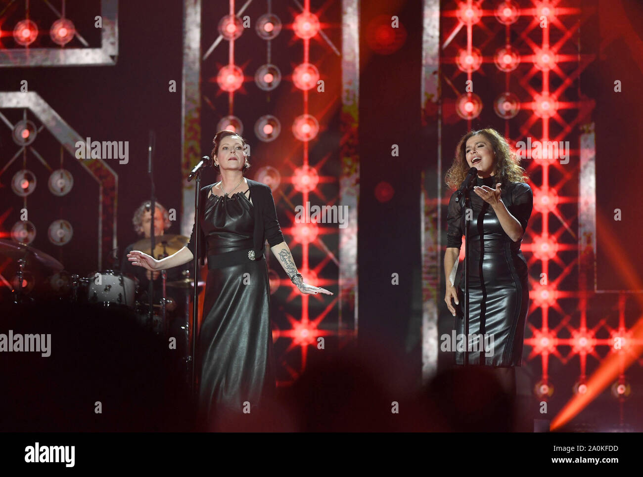 Leipzig, Germany. 20th Sep, 2019. The German band Silly with the singers AnNa R. (l) and Julia Neigel sing 'Goldene Henne' during the TV gala. A total of 53 nominees from show business, society and sport can hope for the award. The Golden Hen is dedicated to the GDR entertainer Hahnemann, who died in 1991. Credit: Hendrik Schmidt/dpa-Zentralbild/dpa/Alamy Live News Stock Photo