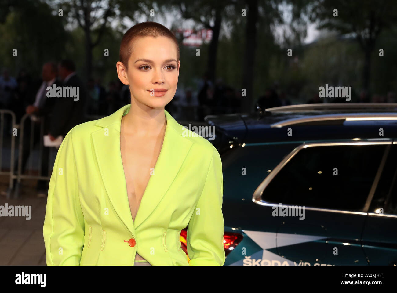 Leipzig, Germany. 20th Sep, 2019. Emilia Schüle, actress, comes to the television gala 'Golden Hen'. A total of 53 nominees from show business, society and sport can hope for the award. The Golden Hen is dedicated to the GDR entertainer Hahnemann, who died in 1991. Credit: Jan Woitas/dpa-Zentralbild/dpa/Alamy Live News Stock Photo