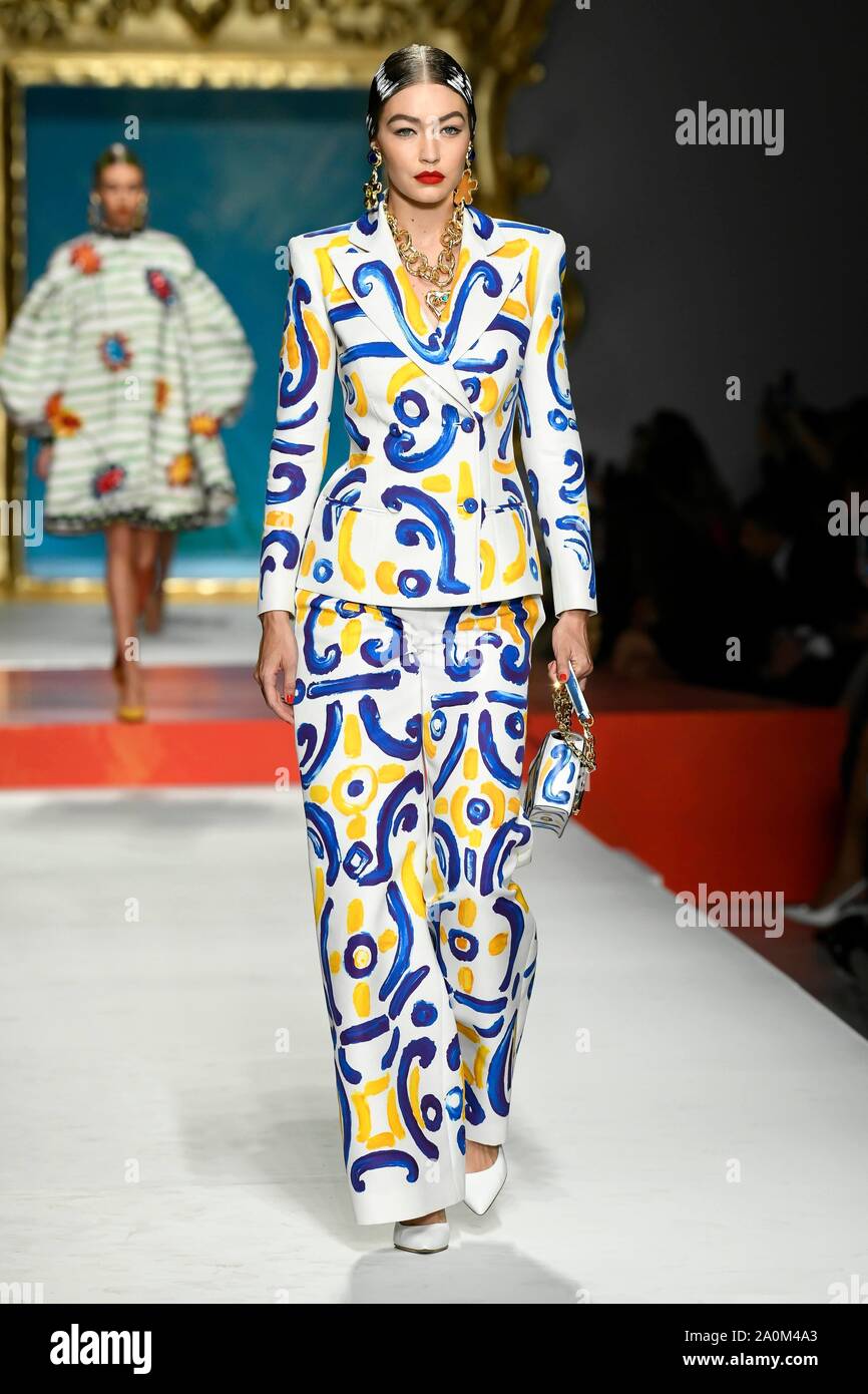 moschino ss20