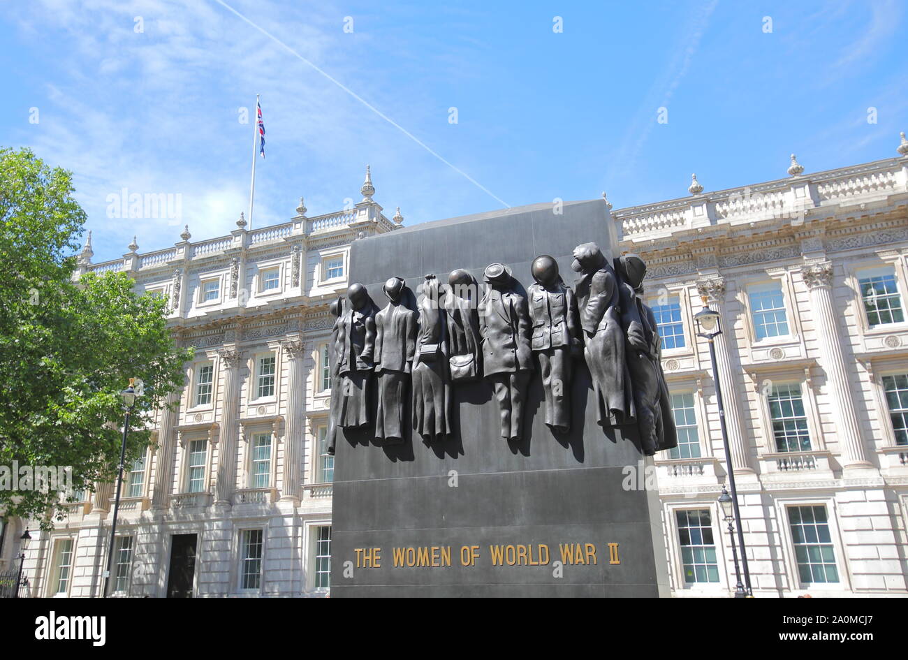 Women of World War II monument at The Cenotaph National war memorial ...