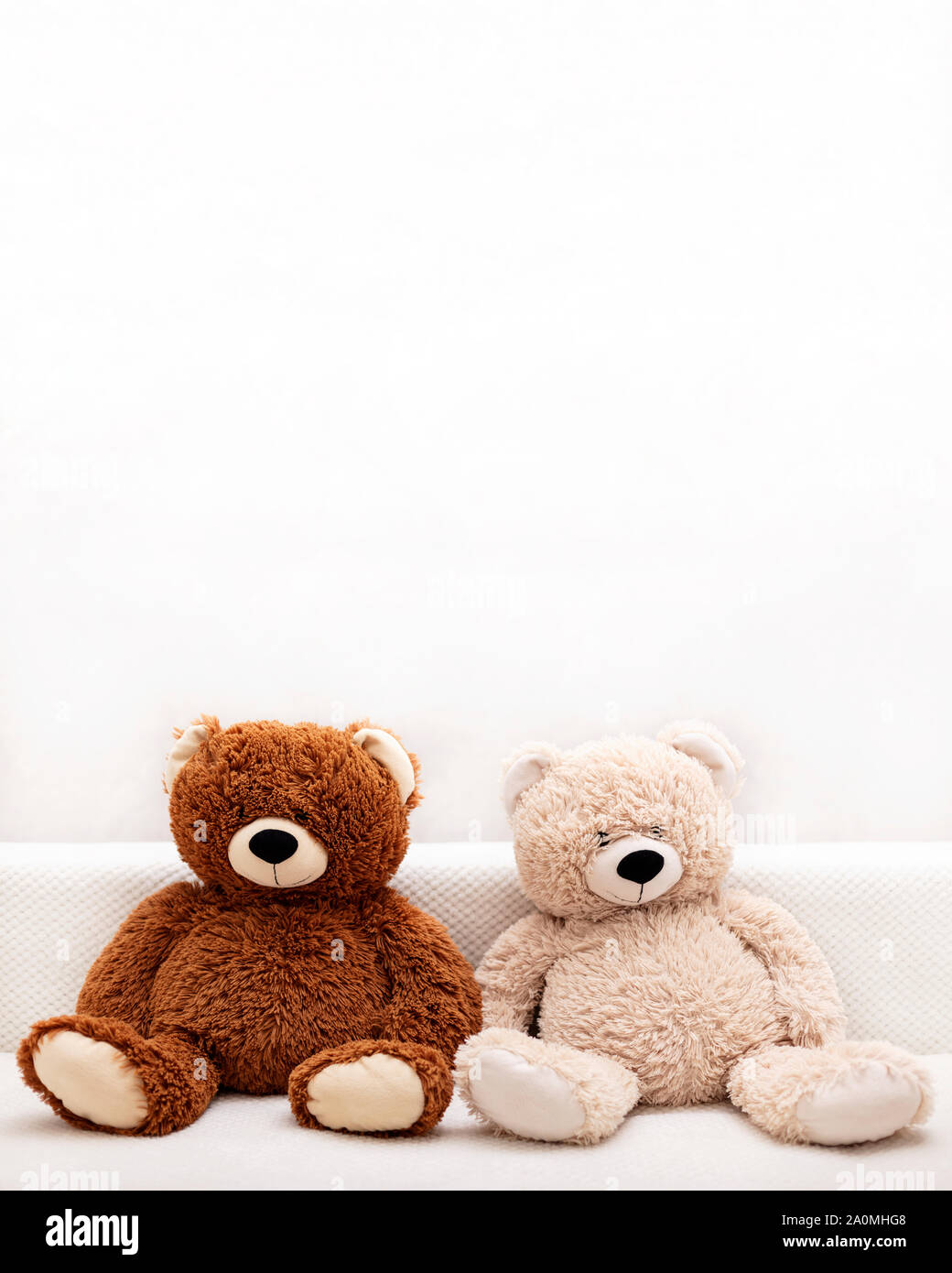 Cute teddy bears couple hi-res stock photography and images - Page 7 - Alamy