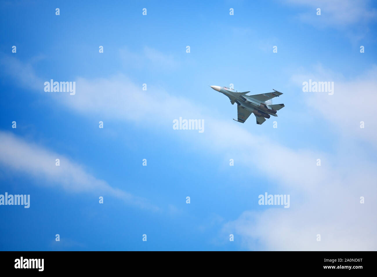 Russian sukhoi su 27 fighter aircraft hi-res stock photography and ...