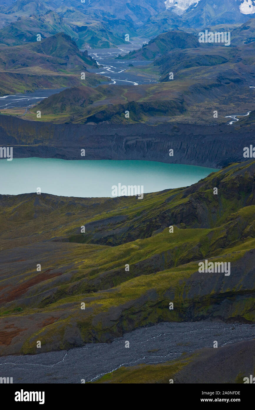 Lago y paisaje volcánico. Glaciar Mýrdalsjökull. Sur de Islandia Stock Photo