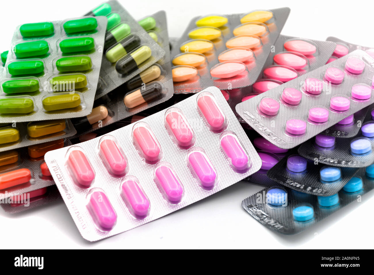 Oral dosage form. Capsule, tablet, caplet in strip for unit dose