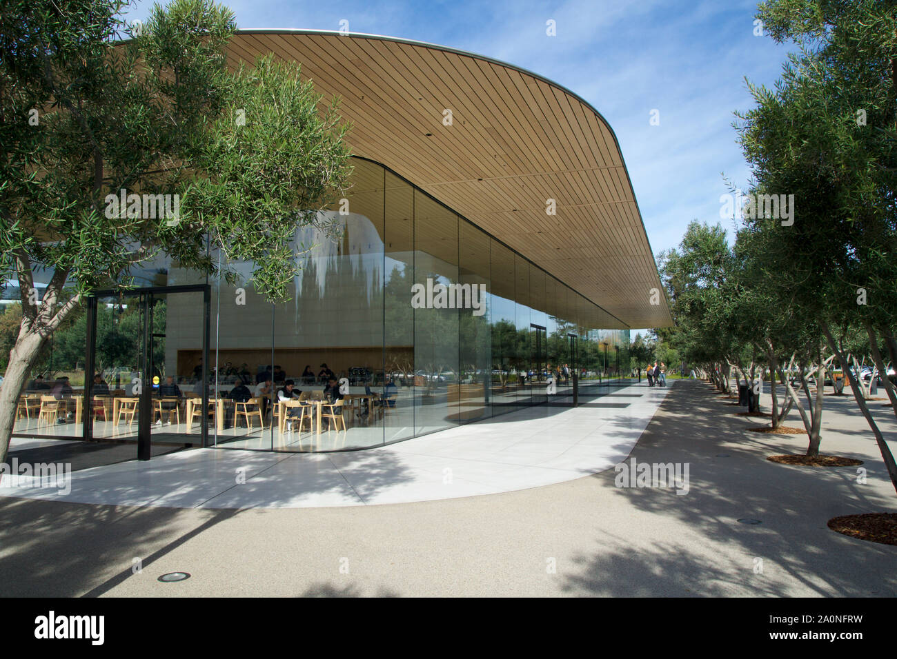 Apple retail store selling iPhones, iPads and more in sleekly designed  spaces. located in Westfield UTC. with pedestrians passing by outside the  store. La Jolla. San Diego, California, USA. March 23rd, 2019