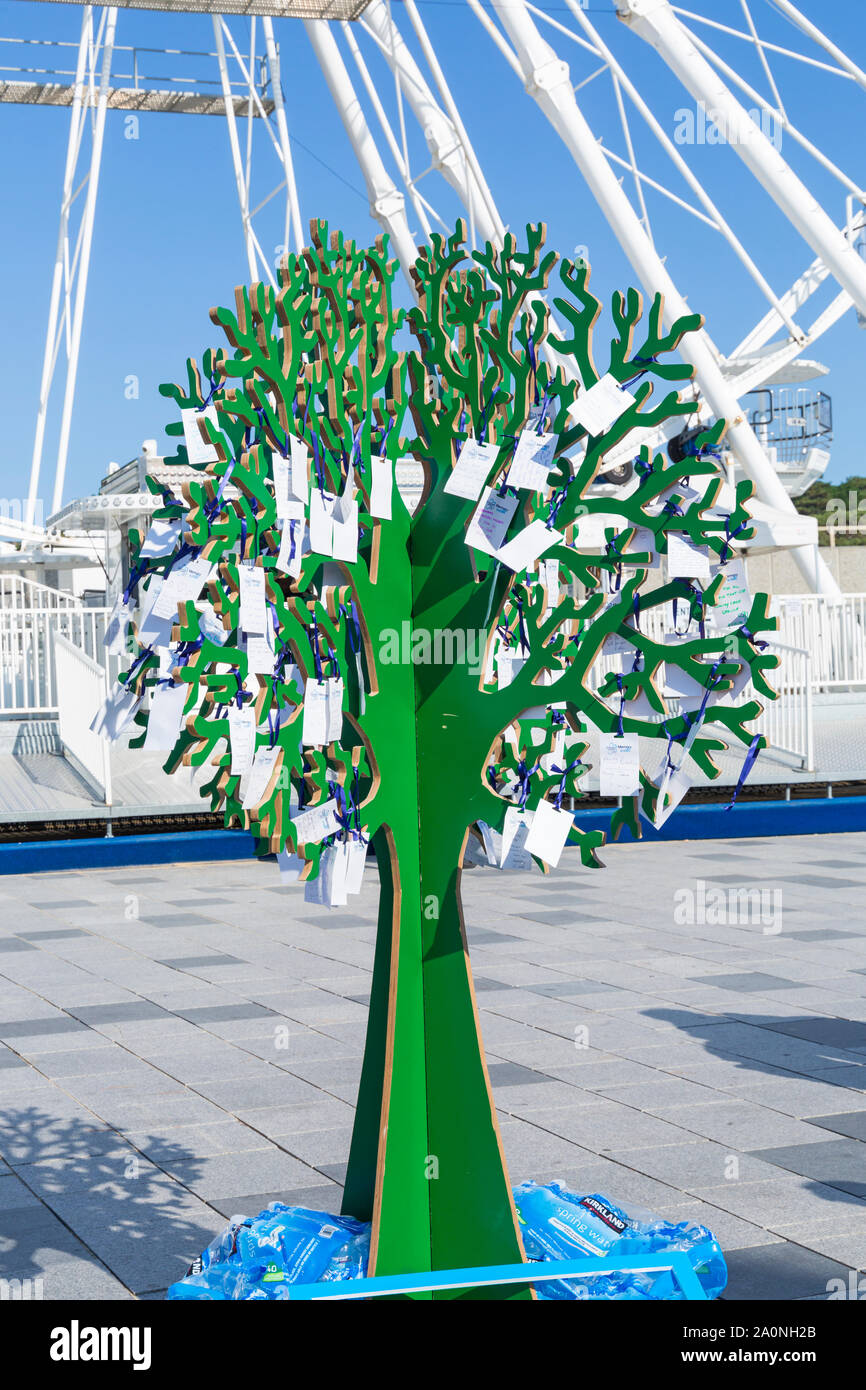 Bournemouth, Dorset UK. 21st September 2019. Supporters take part in the Alzheimer's Society Memory Walk in Bournemouth on a hot sunny day raising funds for vital dementia research, campaigns and support services. They can reflect on who they are walking for by leaving a message on the Memory Tree and watching it blossom throughout the day. Credit: Carolyn Jenkins/Alamy Live News Stock Photo