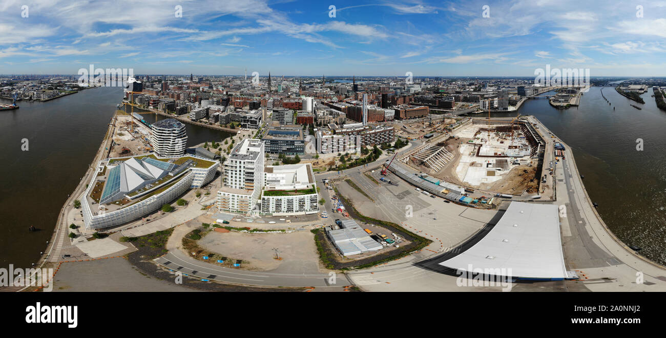 Panorama Luftbild: die Skyline von Hamburg an Neuentwicklungsgebieten und Baustellen im Bereich der alten Speicherstadt u.a. mit dem Marco Polo Tower, Stock Photo