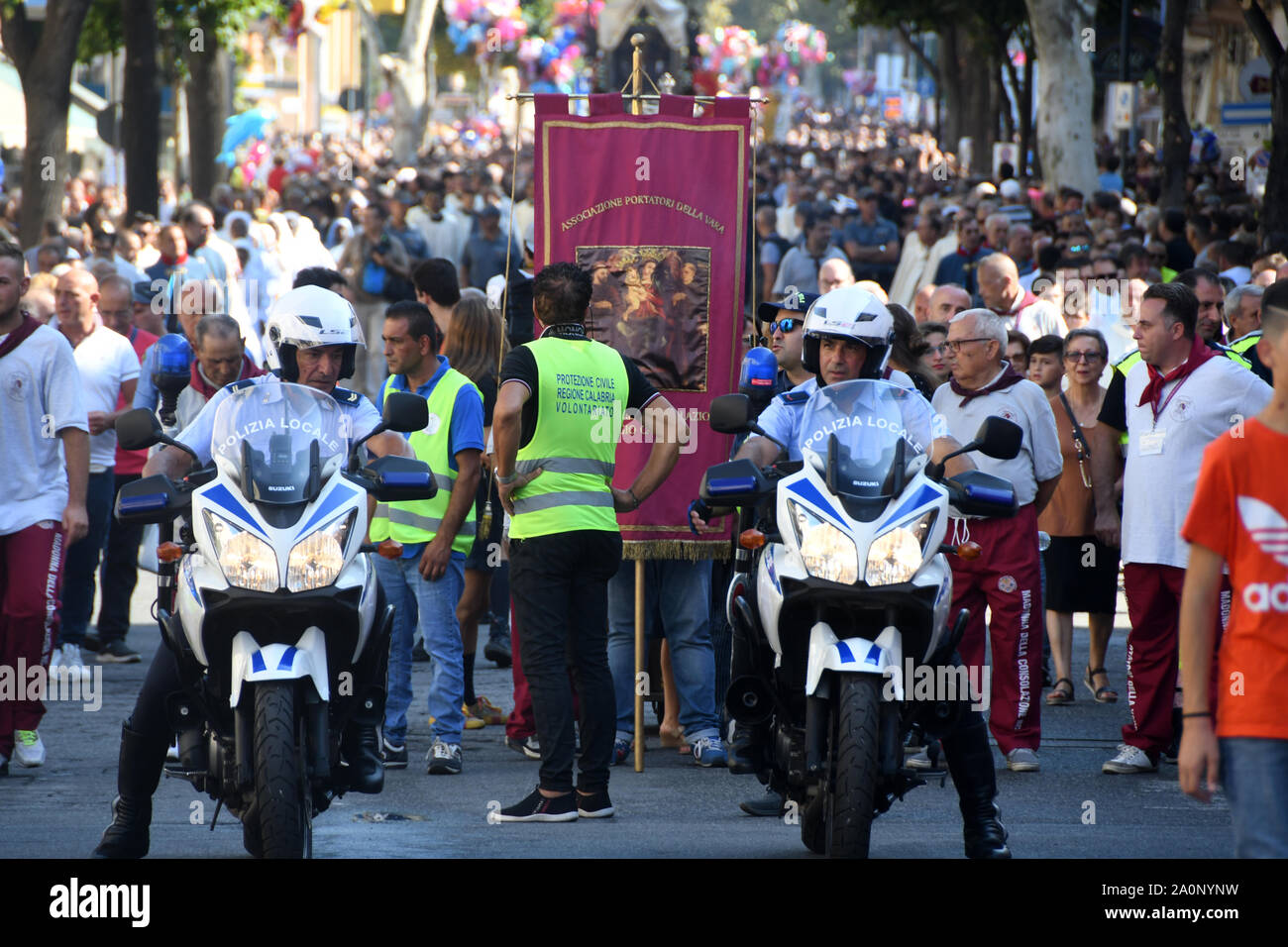 Reggio Calabria 14 sep 2019 - Discesa Madonna della Consolazione Credit: Giuseppe Andidero Stock Photo