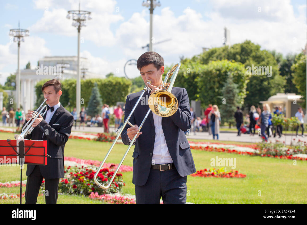 Wind up player hires stock photography and images Alamy