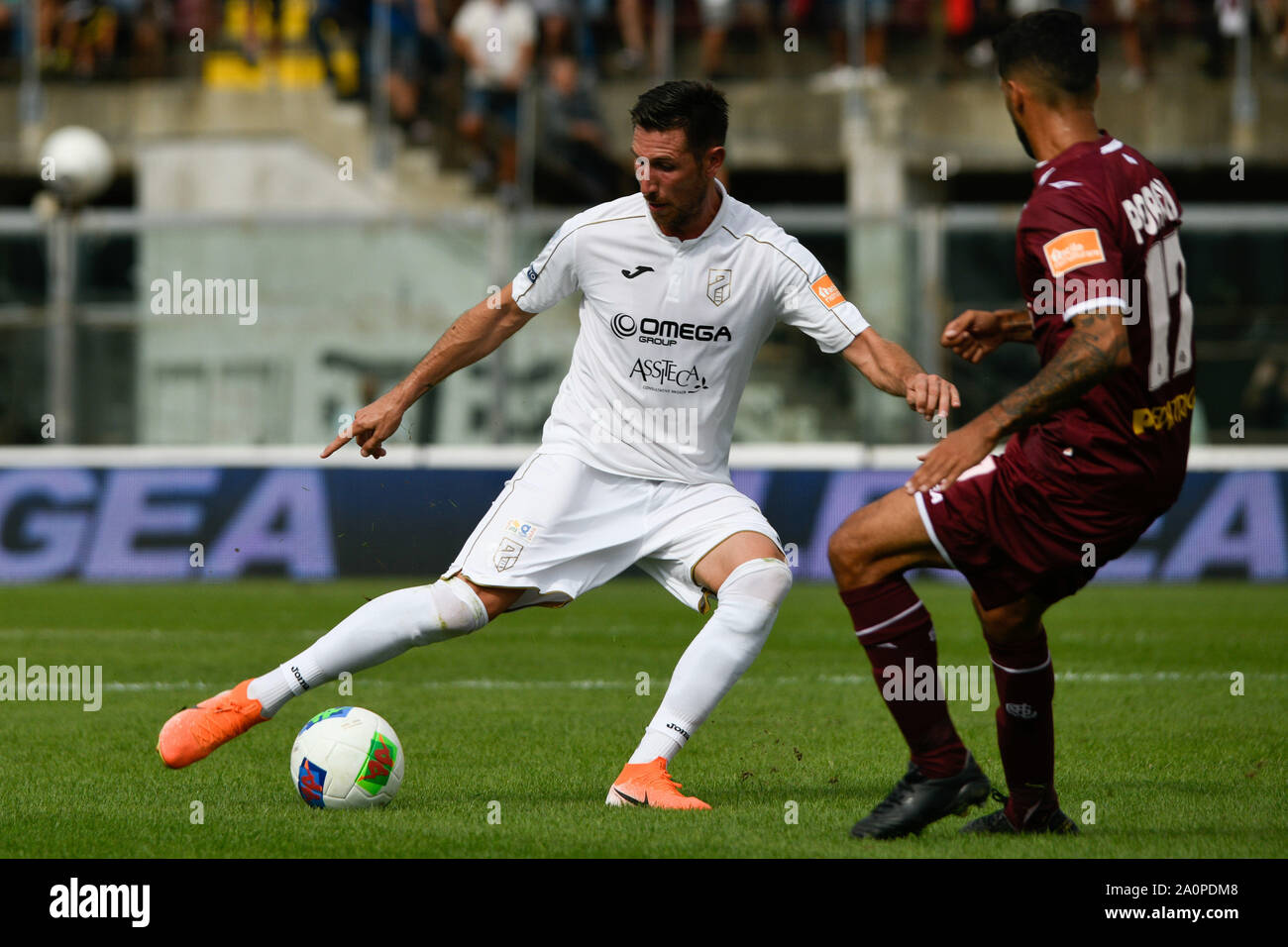 Campeonato Italiano De Futebol Serie B De Livorno Vs Pordenone Imagem  Editorial - Imagem de editorial, fotografia: 159100820