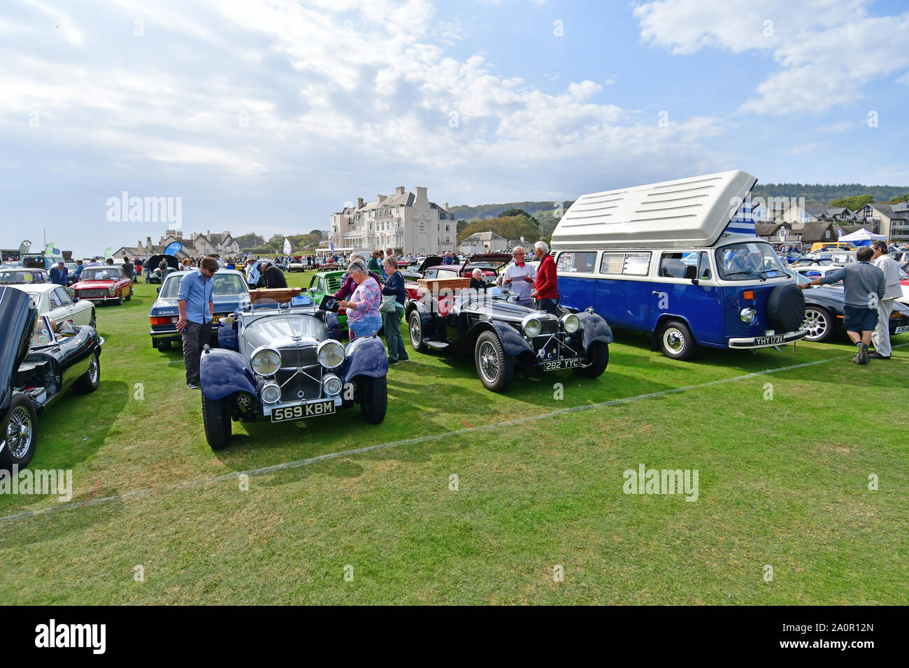 Priceless Car High Resolution Stock Photography And Images Alamy