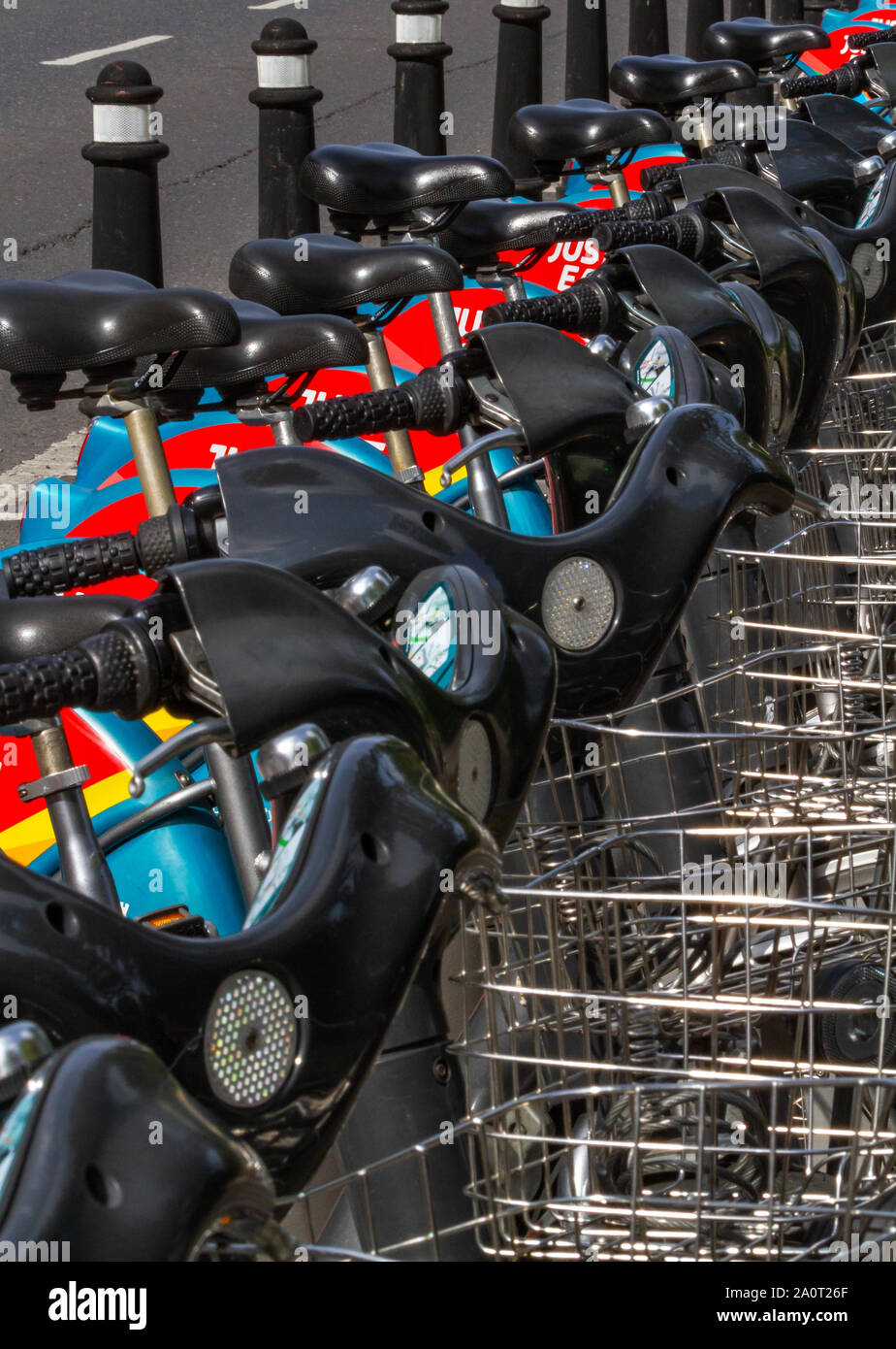 Bicycles at stand hires stock photography and images Alamy