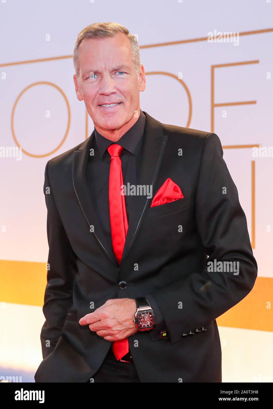 Leipzig, Germany. 20th Sep, 2019. Ex-Boxer Henry Maske comes to the TV gala 'Golden Hen'. A total of 53 nominees from show business, society and sport can hope for the award. The Golden Hen is dedicated to the GDR entertainer Helga Hahnemann, who died in 1991. Credit: Jan Woitas/dpa-Zentralbild/dpa/Alamy Live News Stock Photo