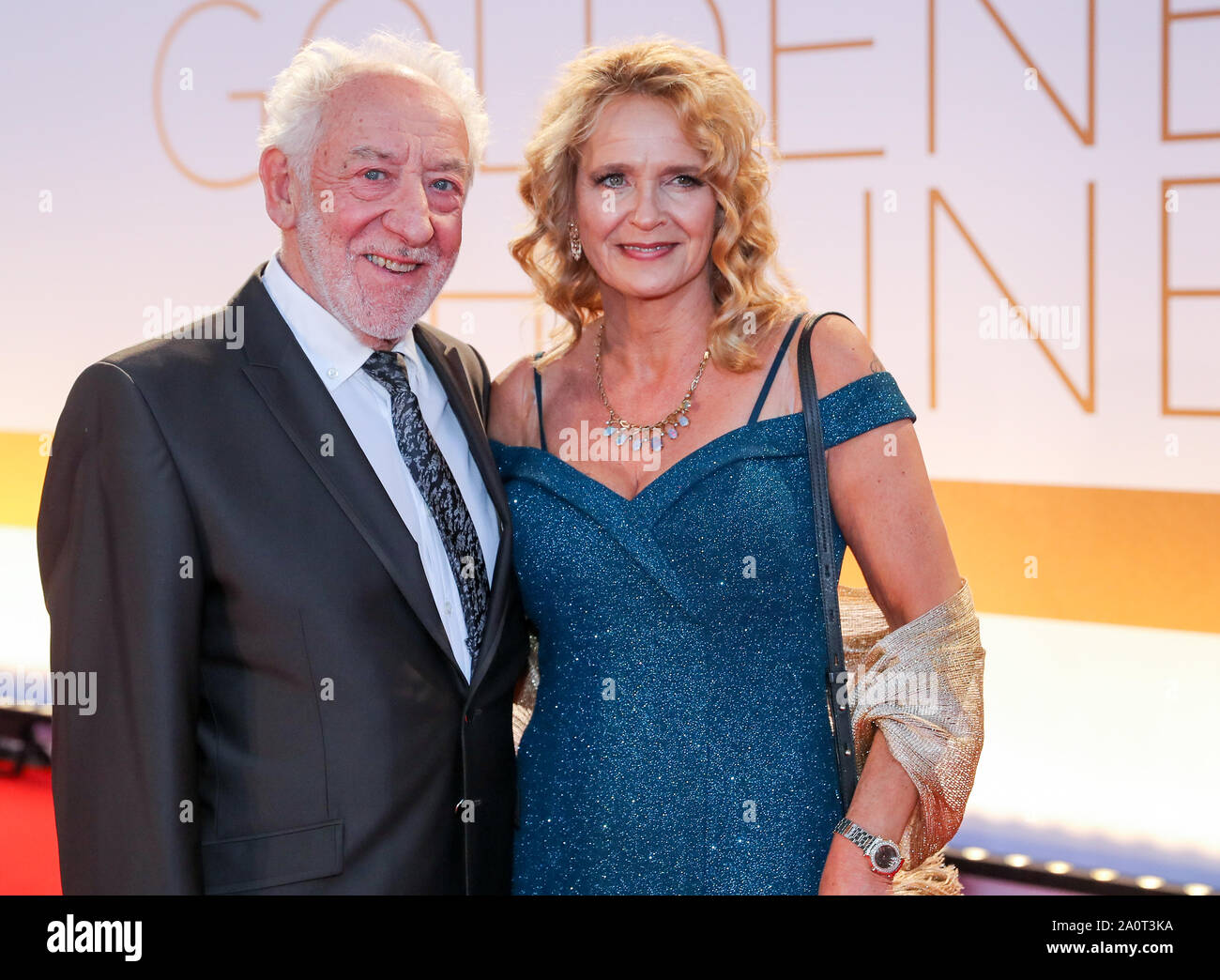 Leipzig, Germany. 20th Sep, 2019. Dieter Hallervorden comes with his wife Christiane Zander to the television gala 'Goldene Henne'. A total of 53 nominees from show business, society and sport can hope for the award. The Golden Hen is dedicated to the GDR entertainer Helga Hahnemann, who died in 1991. Credit: Jan Woitas/dpa-Zentralbild/dpa/Alamy Live News Stock Photo