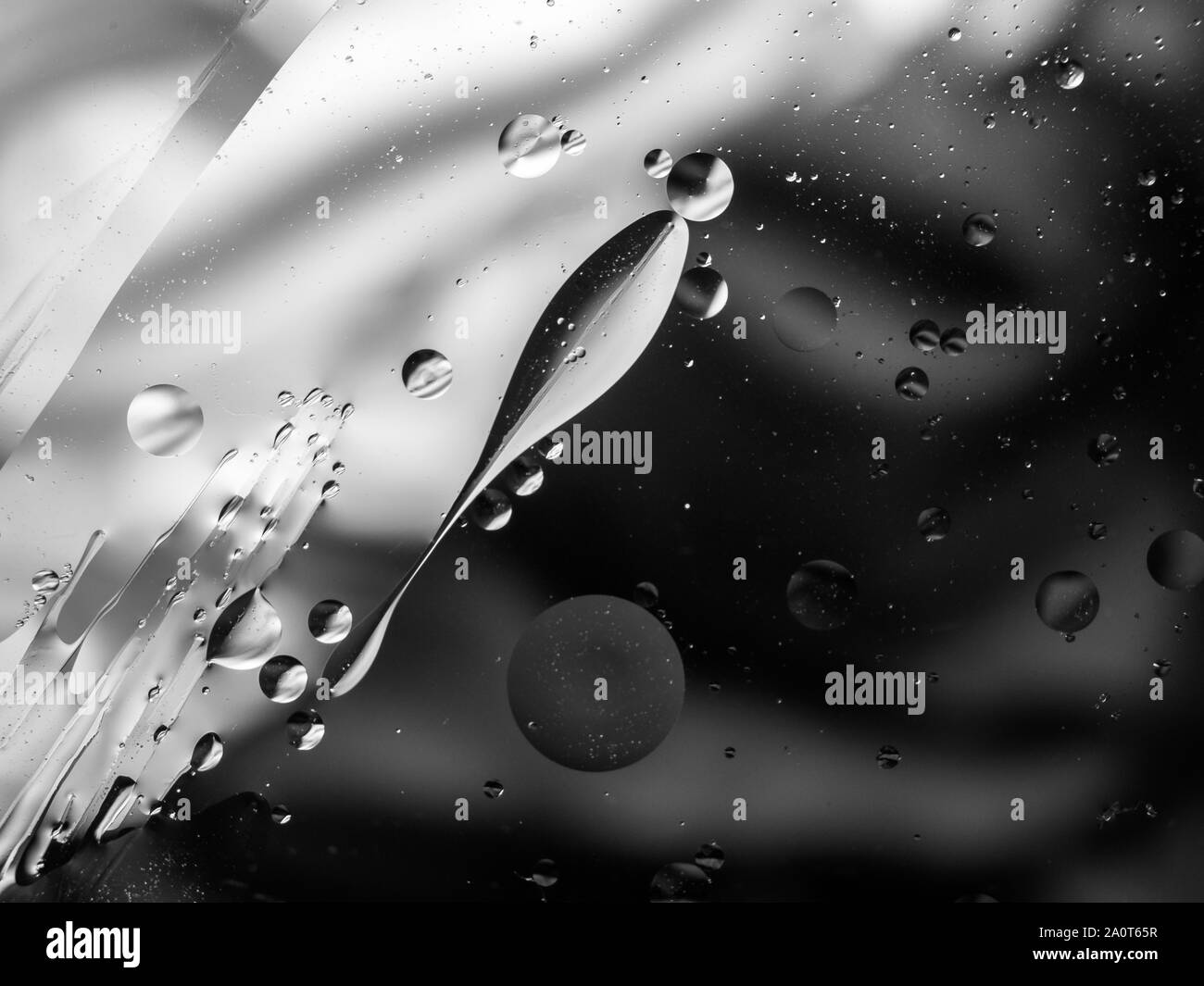 Black and white surreal abstract liquid background Stock Photo - Alamy