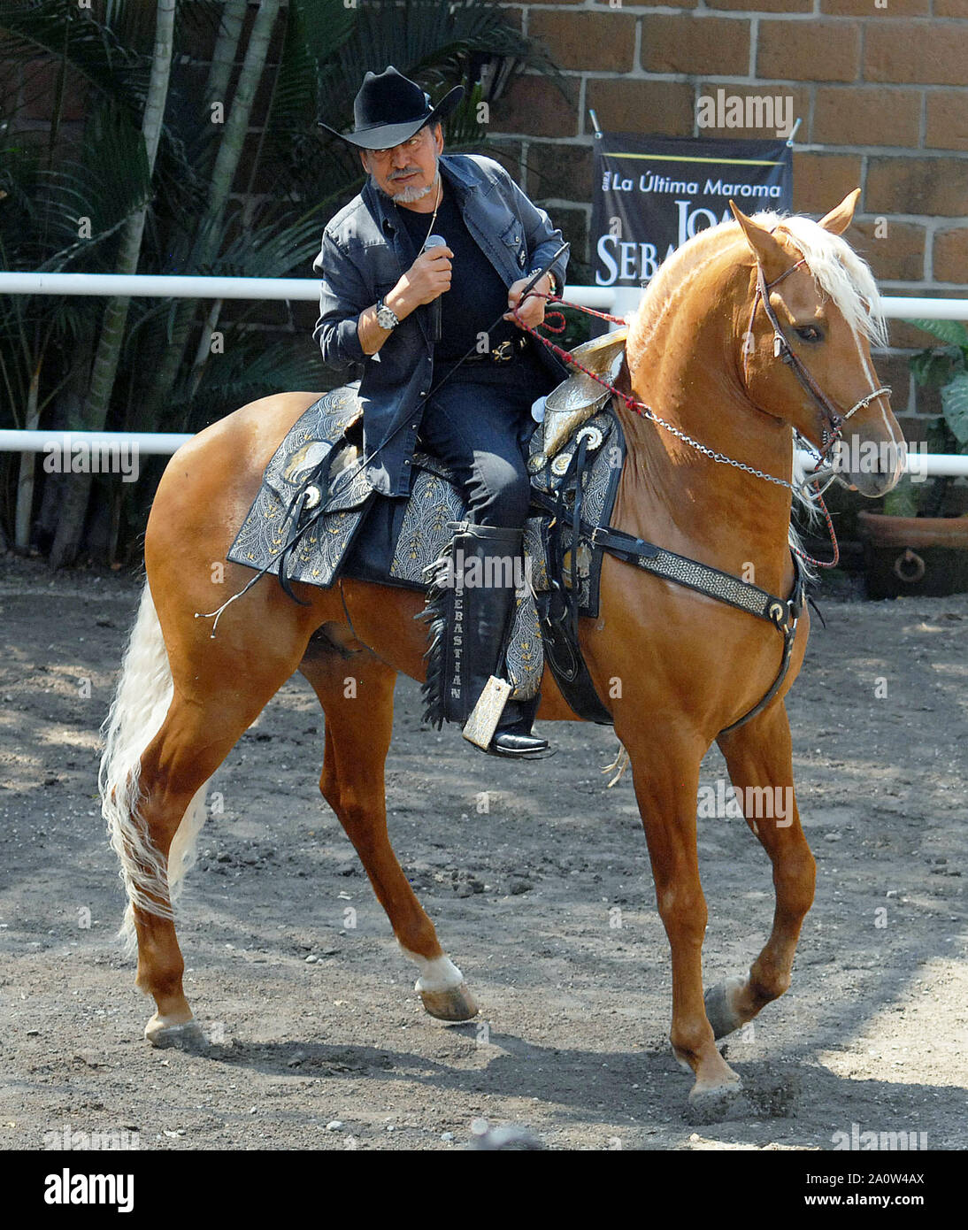 Joan Sebastian Mounts His Horse In Cuernavaca Morelos Jose Manuel Figueroa Singer Of Mexican Popular Music