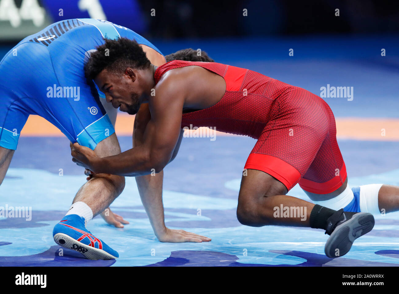 Nursultan Kazakhstan. 21st Sep 2019. L to R Zaurbek Sidakov RUS Frank Chamizo Marquez ITA Wrestling 2019 Senior Wrestling World Championships Men s Free style 74kg Final at Barys Arena in Nursultan