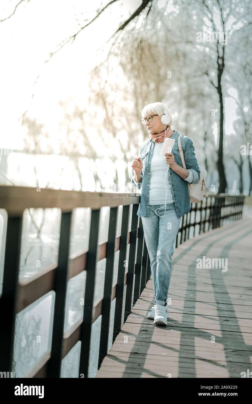 Grey haired old woman hi-res stock photography and images - Alamy
