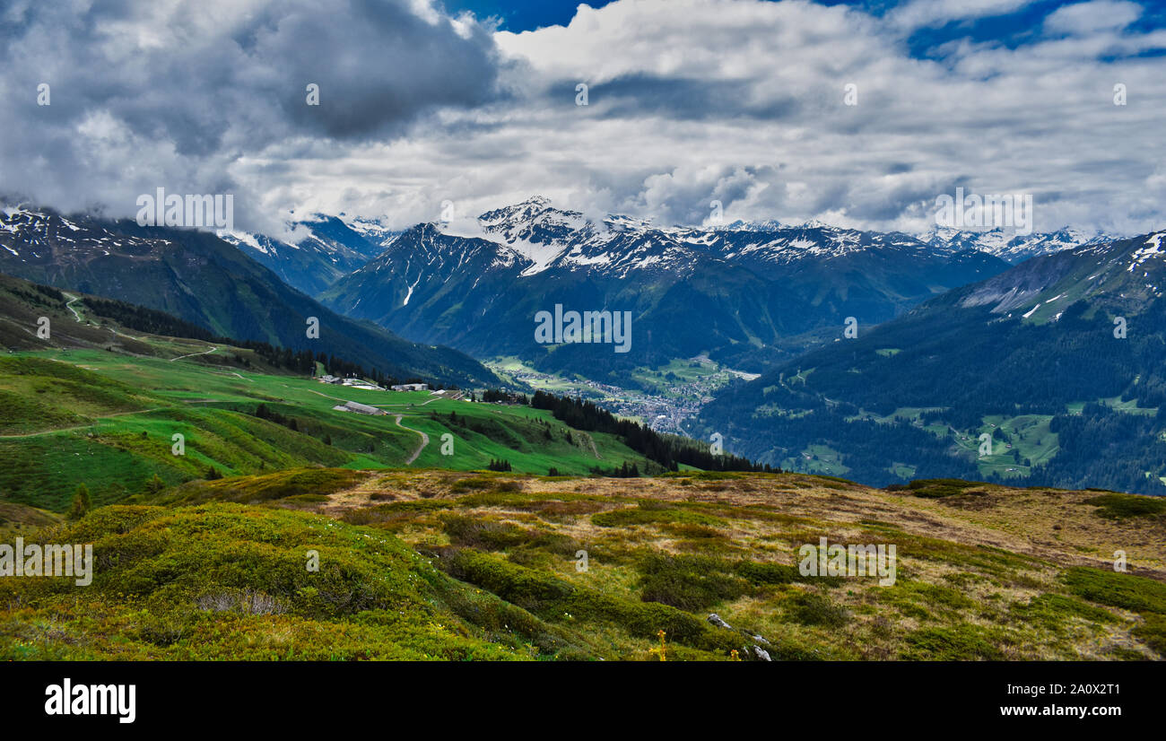 Camping in swiss alps hi-res stock photography and images - Alamy