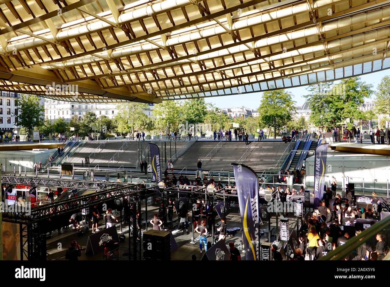 Saturday morning fitness event under the canopy at Westfield Forum Les Halles, Paris, France Stock Photo