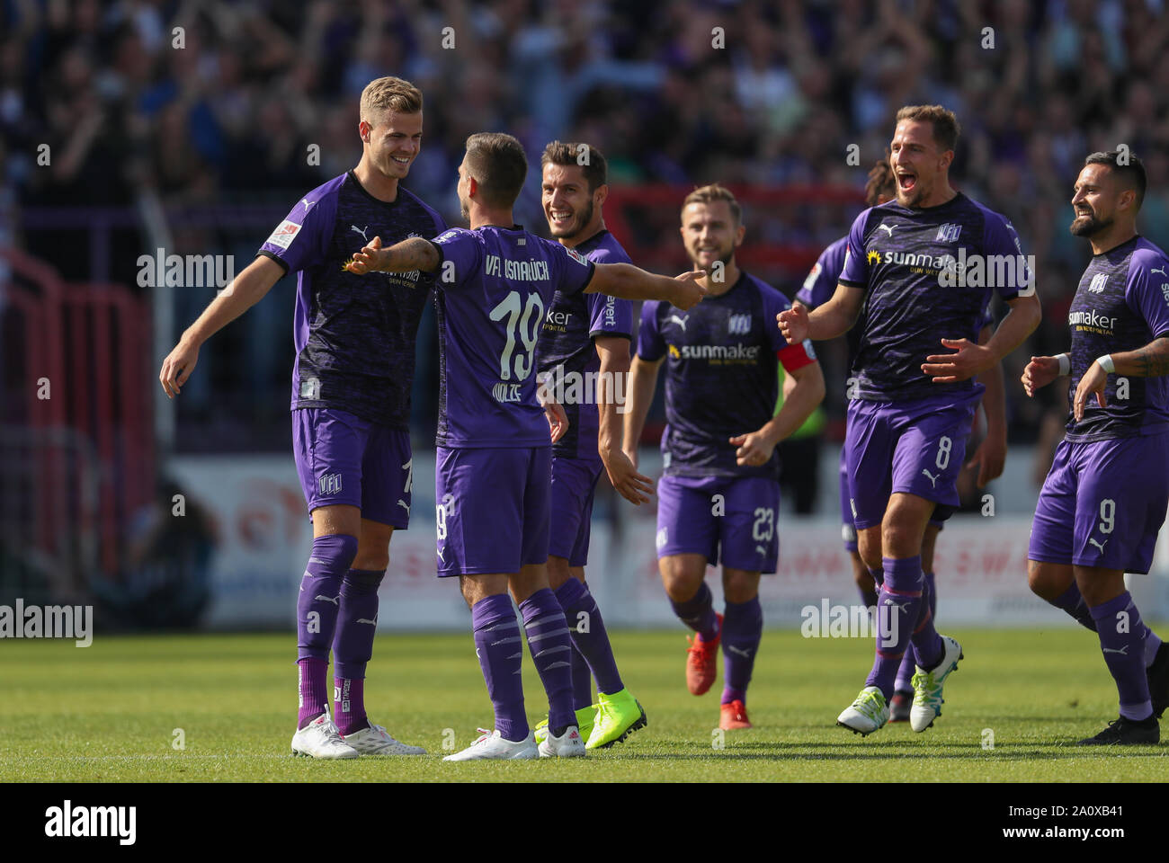 22 September 2019, Lower Saxony, Osnabrück: Soccer: 2nd Bundesliga, VfL Osnabrück - FC St. Pauli, 7th matchday in the stadium at the Bremer Brücke. Osnabrück goal scorer Kevin Wolze (2nd from left) celebrates his 1-0 goal with Joost van Aken (l-r), Bashkim Ajdini, David Blacha, Ulrich Taffertshofer and Marcos Alvarez. Photo: Friso Gentsch/dpa - IMPORTANT NOTE: In accordance with the requirements of the DFL Deutsche Fußball Liga or the DFB Deutscher Fußball-Bund, it is prohibited to use or have used photographs taken in the stadium and/or the match in the form of sequence images and/or video-li Stock Photo