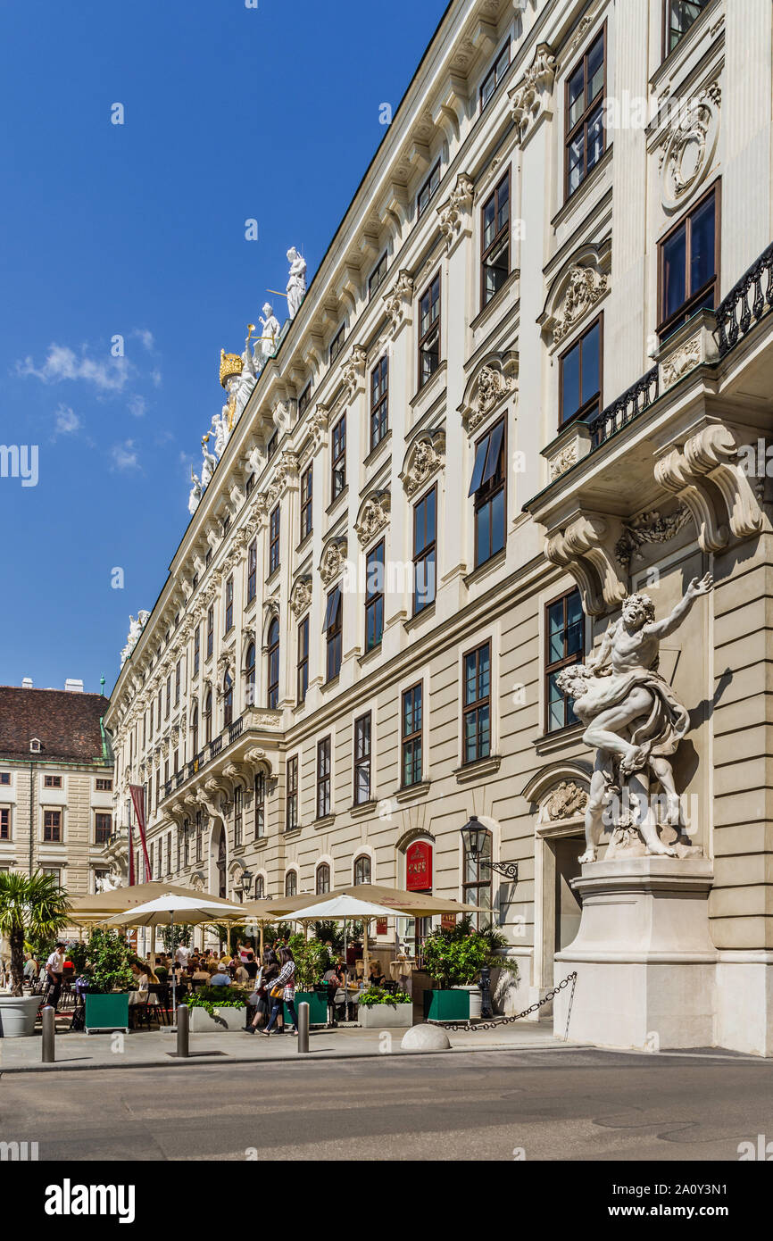 Customers at the Café Hofburg in the Innerer Burghof courtyard of the Hofburg Palace, Vienna, Austria. Stock Photo