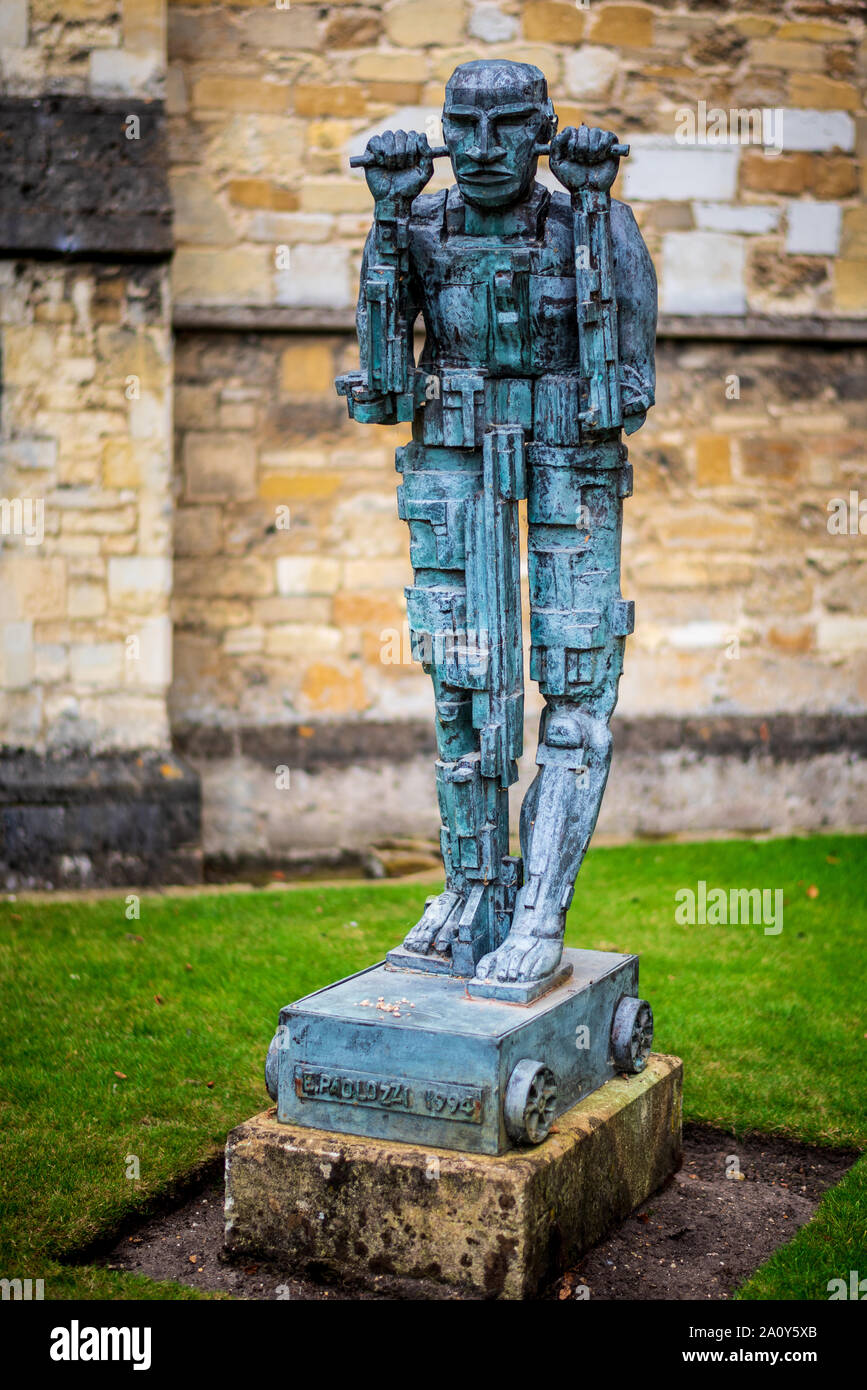 Sir Eduardo Paolozzi’s Daedalus on Wheels statue in the grounds of Jesus College Cambridge University. Statue Dated 1994. Stock Photo