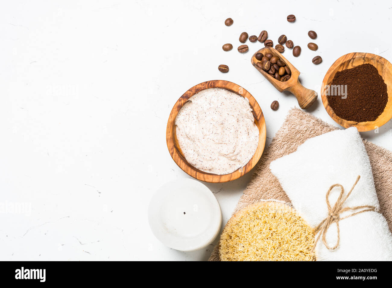 Woman body scrub coffee hi-res stock photography and images - Alamy