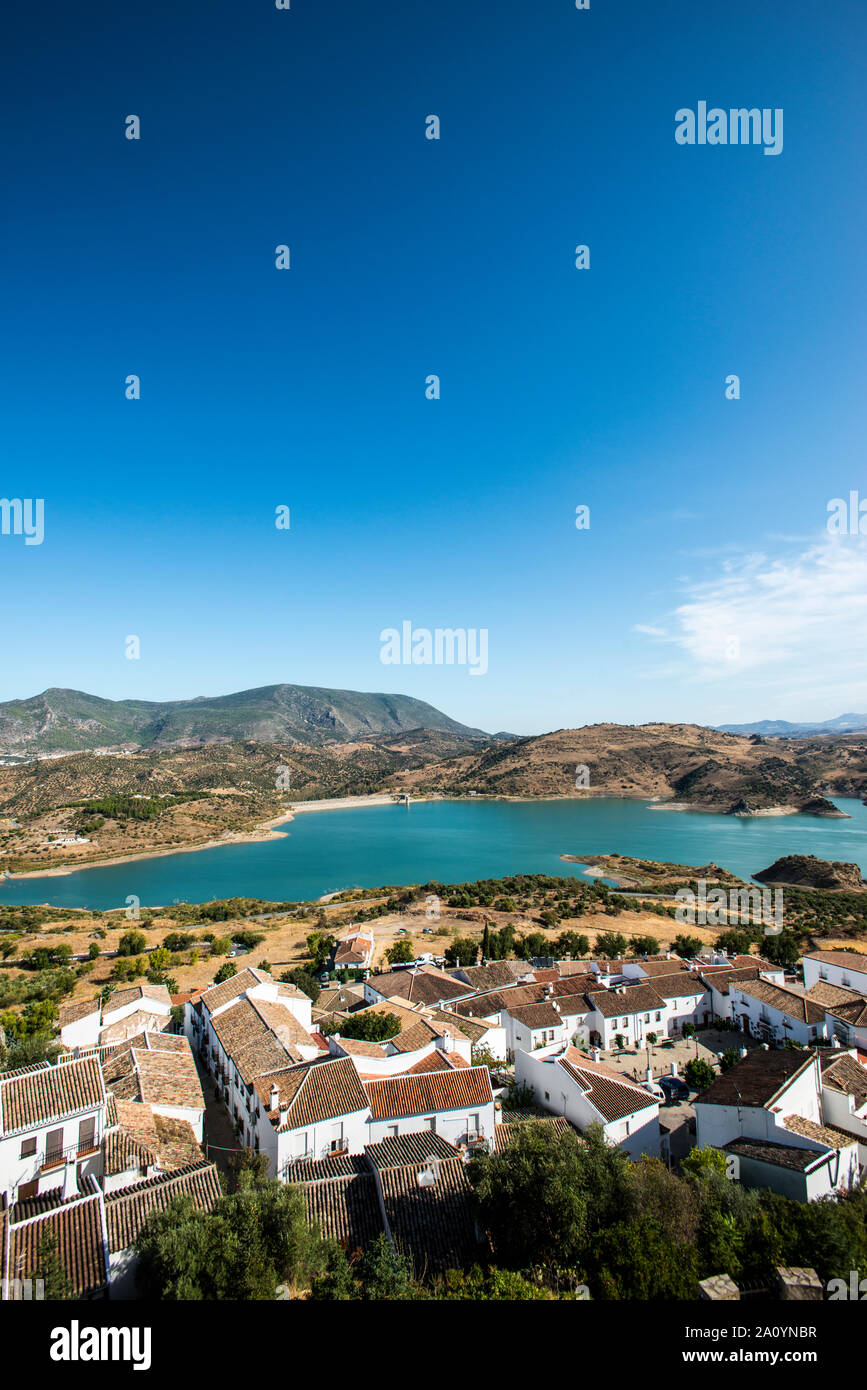 Zahara de la Sierra, El Gastor Reservoir Stock Photo - Alamy