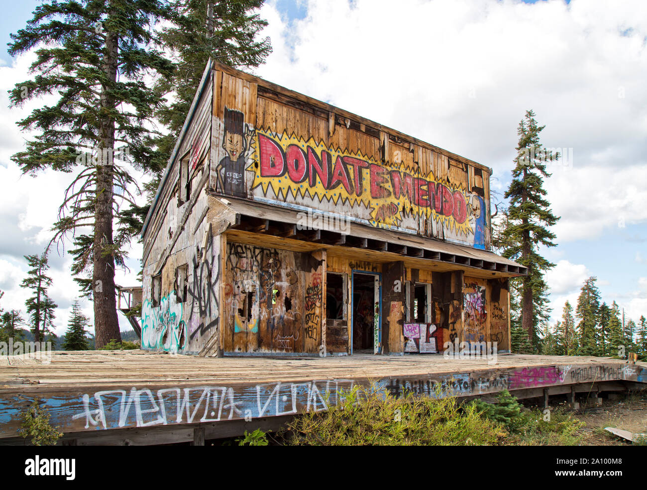 Graffiti, Vandalized & abandoned Iron Mountain Ski Resort (store/ticket booth) established in  early 1970 as the Silver Basin Ski Area. Stock Photo