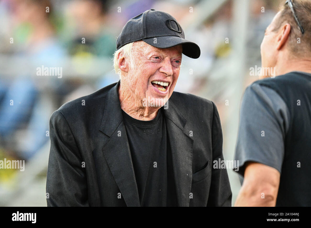 Phil knight nike hi-res stock photography and images - Alamy