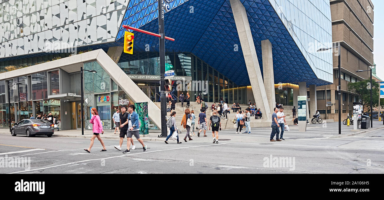 Yonge Street in Toronto Stock Photo Alamy
